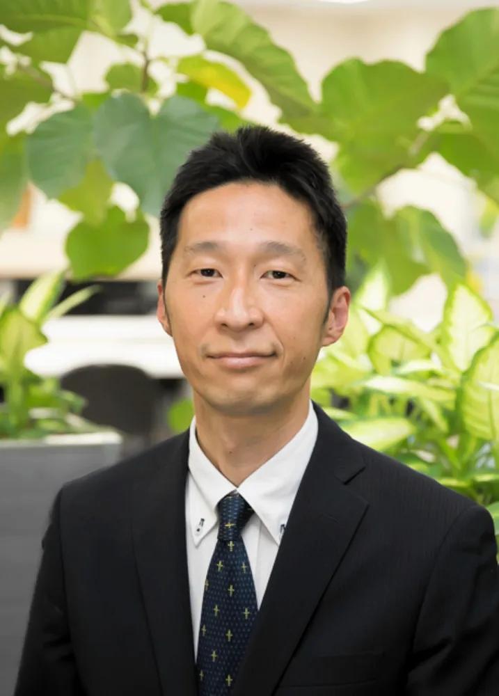 人比较
