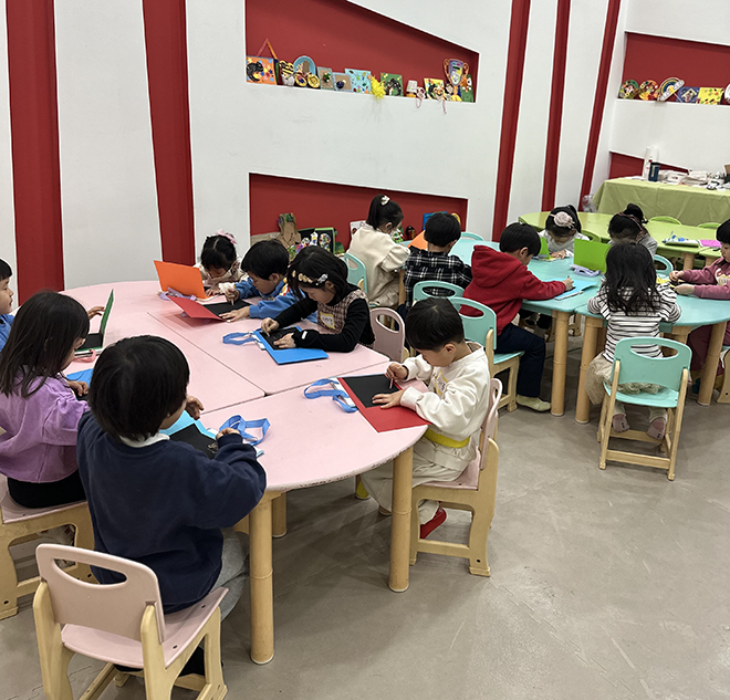 形成了类似